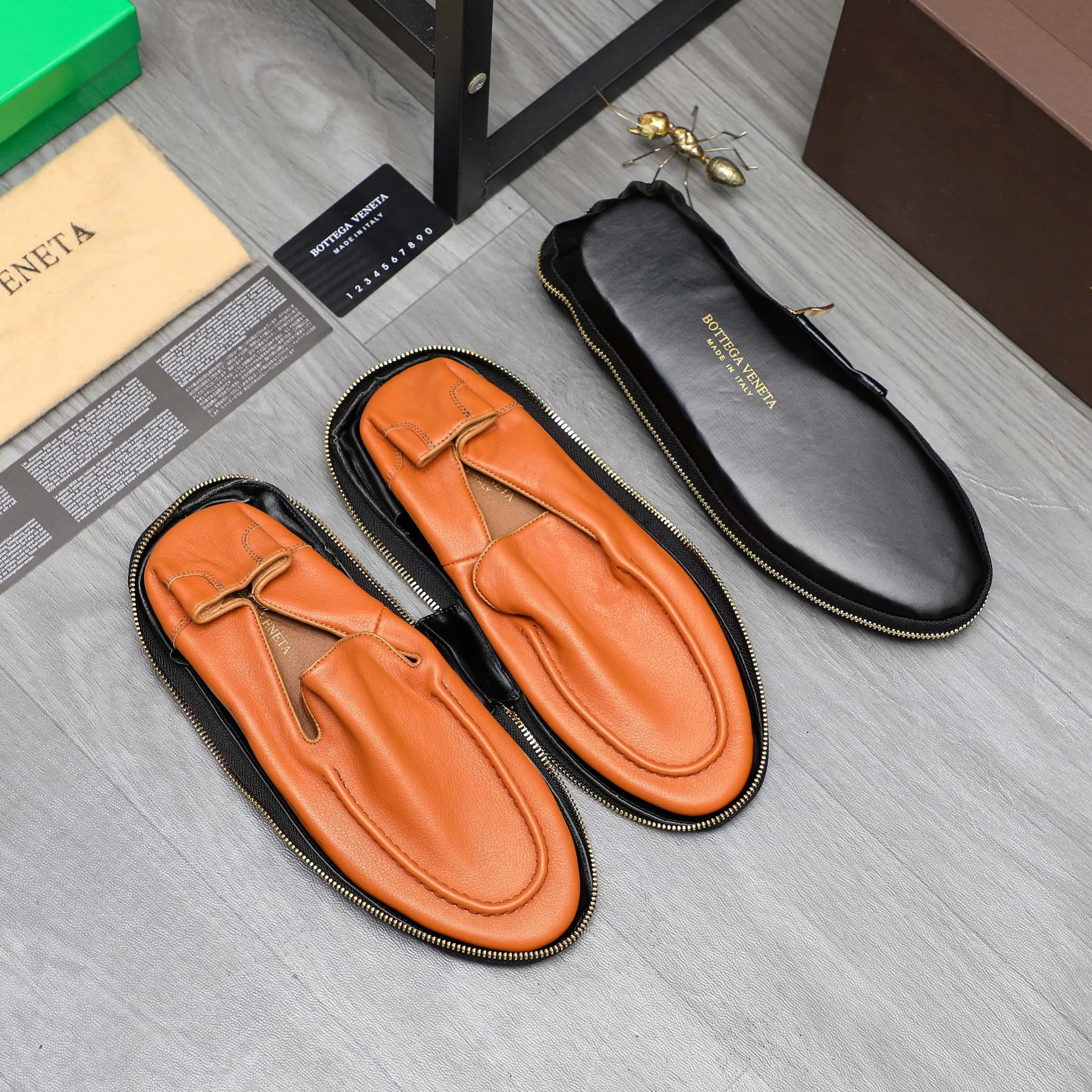 Men's shoes 💰460 Product trademark: BV "Bottega Veneta" soft leather slip-on men's shoes Regular size: 39-45 Product materials: Selected high-quality cowhide upper, cowhide lining, original outsole